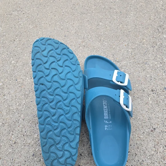 Birkenstock Sandal Women 39(8) - Picture 7 of 11